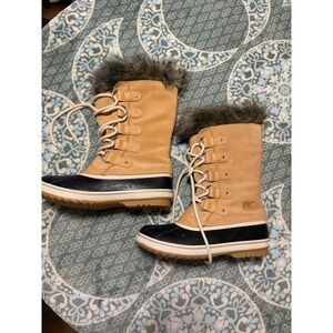 NWOT Sorel Joan of Arctic Waterproof Snow Boots Faux Fur Tan Black Women's 8.5